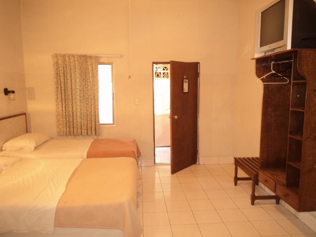 Hotel Kuraica Ciudad Obregón Екстериор снимка