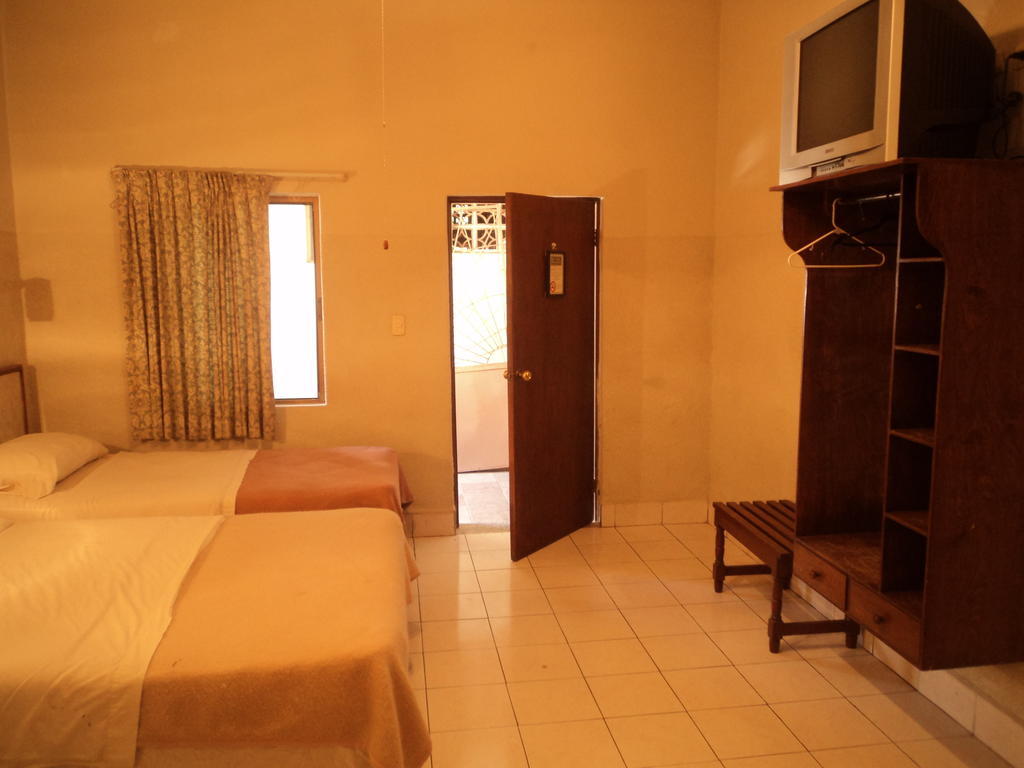 Hotel Kuraica Ciudad Obregón Екстериор снимка