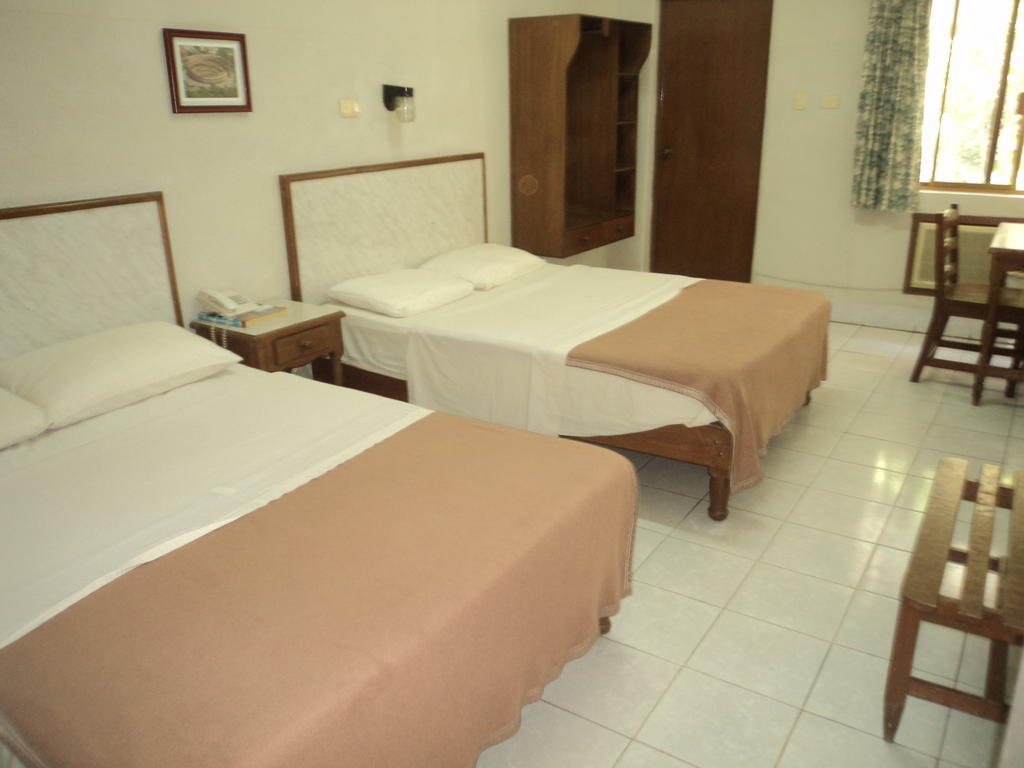 Hotel Kuraica Ciudad Obregón Стая снимка